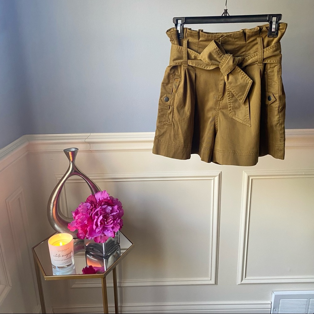 Topshop High-Waist Wrap-Belt  Dark Olive Shorts Size US 6